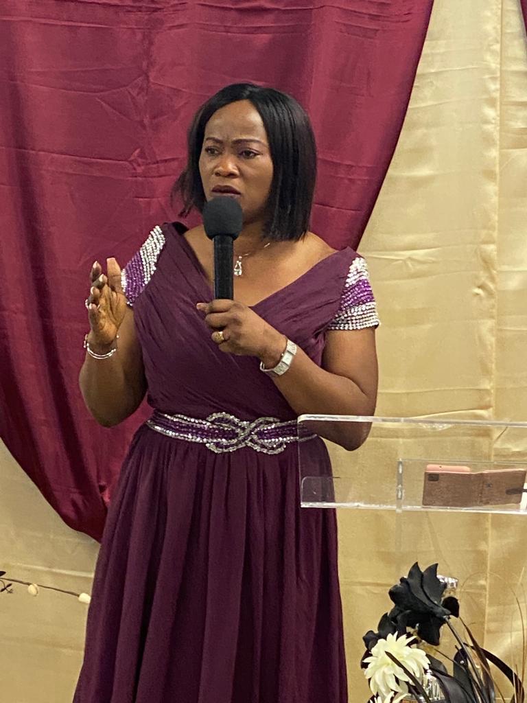 Christ Embassy Hemel Hempstead Hertfordshire UK Pastor preaching (1)